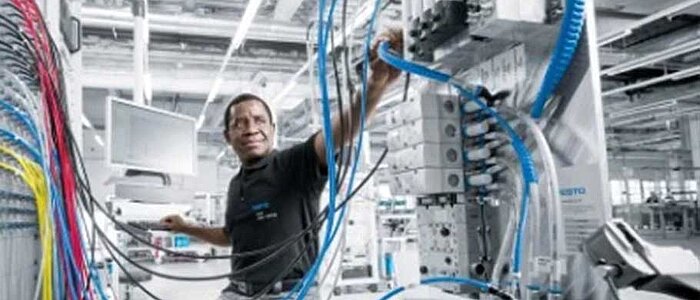 Employee training and education in Mauritania