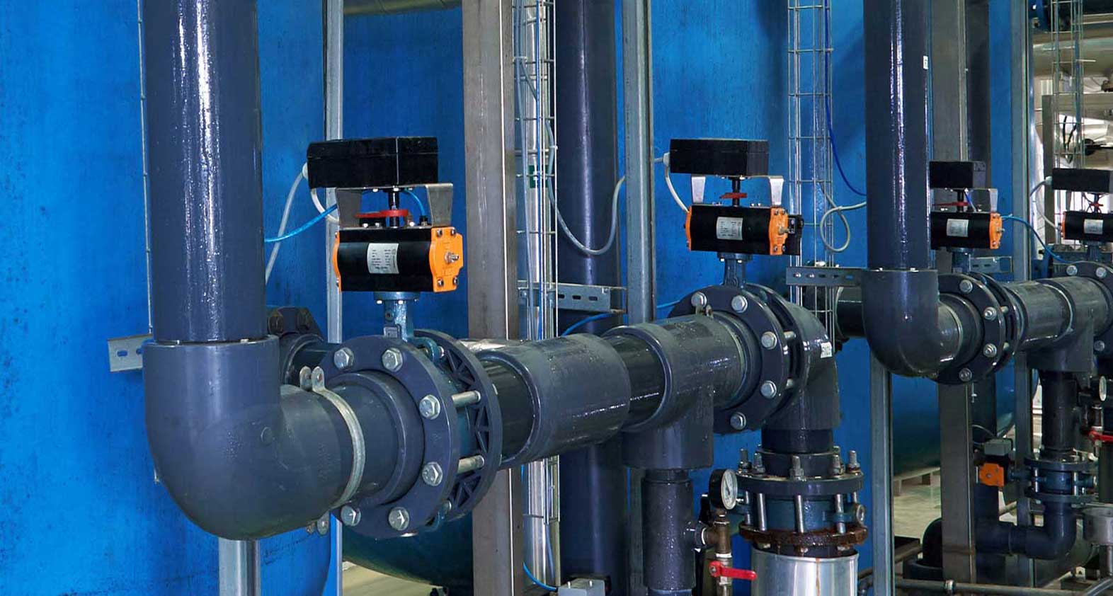 Piping for a drinking water disinfection and desalination plant