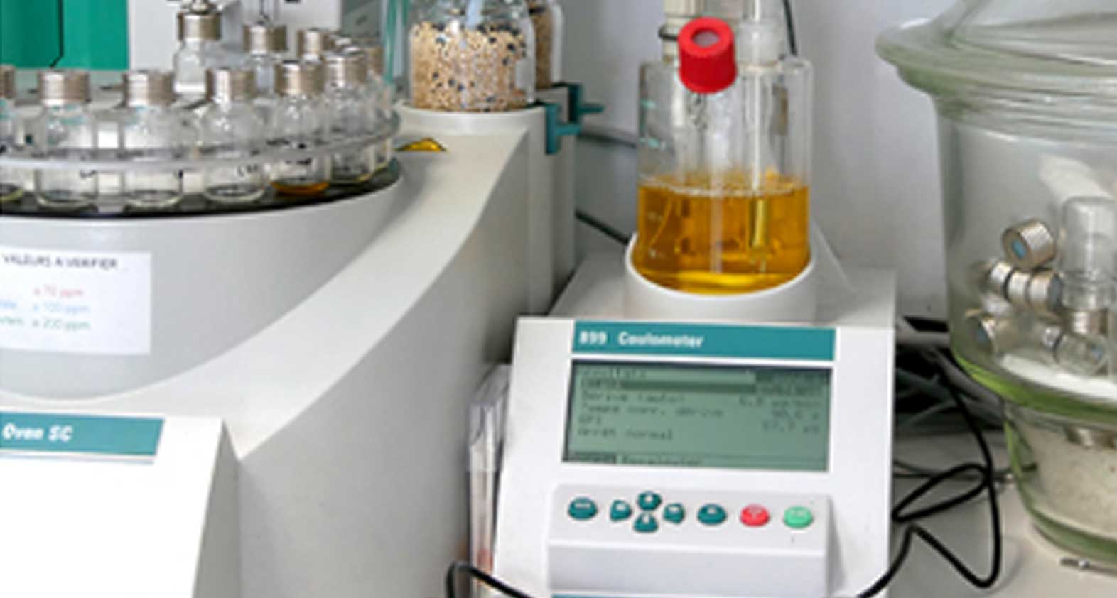 Analyse en laboratoire de l'huile moteur et de l'huile hydraulique