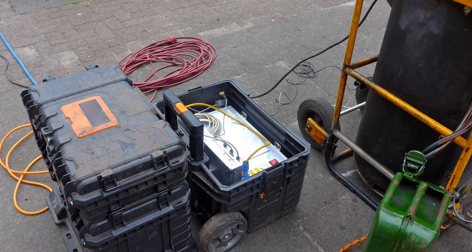 Leak detector in use